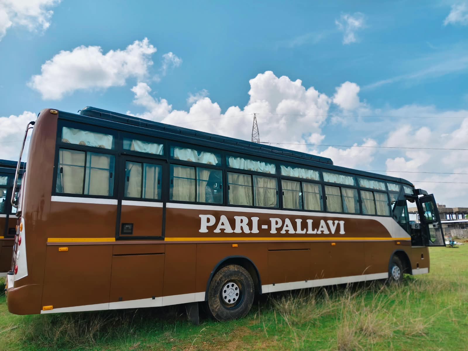 Pari Pallavi bus side view in daylight